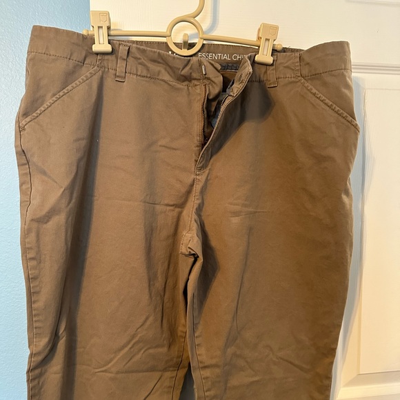 Lee Essential chinos.  Women’s 18W. Barely worn. - Picture 1 of 3